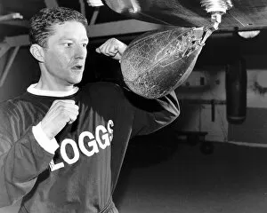 Images Dated 17th February 1991: Boxer Terry Marsh in training at the gym