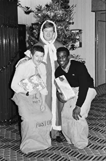 December Gallery: 17 Dec 1984 Collection