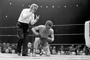 Images Dated 29th April 1975: Boxing at Albert Hall. John Stracey vs. Max Hebeisen. John Stracey retained his European