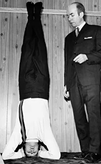 Boxing Boxer Jim Watt standing on his head Boxing Boxer Jim Watt standing on his head