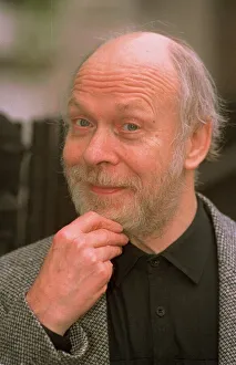 Brian Murphy actor with beard January 1998 At a photocall in London to announce Brian Murphy actor with beard January 1998 At a photocall in London to announce