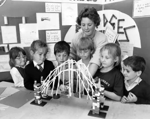 Images Dated 23rd June 1988: Bridge stresses - young engineering scientists from St Columbas Primary School