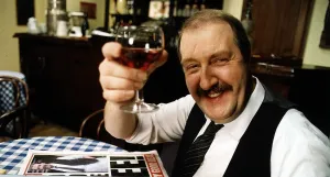 British actor Gorden Kaye stars in BBC TV series ' Allo Allo ' British actor Gorden Kaye stars in BBC TV series ' Allo Allo '