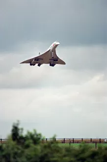 Images Dated 24th April 1994: British Airways Concorde G-BOAF seen here on final approach to Newcastle Airport 24th