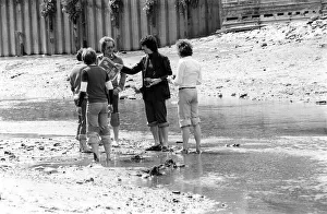 British Drought May 1976 The low tide at the River Thames are reaching a record low British Drought May 1976 The low tide at the River Thames are reaching a record low