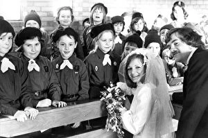 Images Dated 1st December 1974: Brownies of the 11th Newcastle pack were special guests at the wedding of Miss Shirley