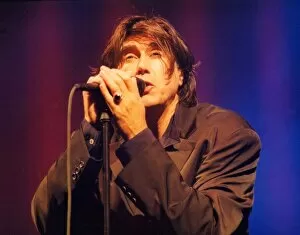 Images Dated 2nd February 1995: Bryan Ferry in concert at the Newcastle City Hall. 02 / 02 / 95