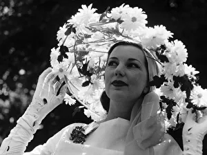 Bunty Kinsman in daisy flower hat at Royal Ascot in June 1962 Sixties fashion Bunty Kinsman in daisy flower hat at Royal Ascot in June 1962 Sixties fashion