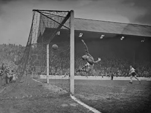 Burnley v Sheffield Wednesday league match at Turf Moor 2nd April 1960 Burnley v Sheffield Wednesday league match at Turf Moor 2nd April 1960