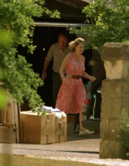Camilla Parker Bowles and her ex husband Andrew Parker Bowles moved their belongings out Camilla Parker Bowles and her ex husband Andrew Parker Bowles moved their belongings out