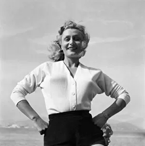 Cannes Film Festival 1953 Actress Claude Farrell. D3118-018