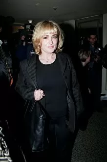 Images Dated 2nd April 1998: Caroline Aherne Comedian / TV Presenter April 98 Arriving for the premiere of