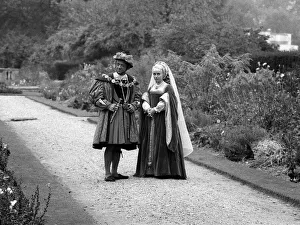 Images Dated 16th October 1970: Carry On Henry Film 1970 Filming at Pinewood Studios Sid James plays Henry