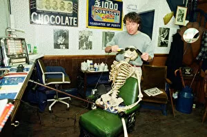 Images Dated 11th January 1993: Its a case of shaving close to the bone as Redcar demon barber Mike Forbes gets to