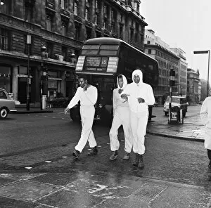 The Louisville Lip Gallery: Cassius Clay aka Muhammad Ali (right) training in The Mall London ahead of his first