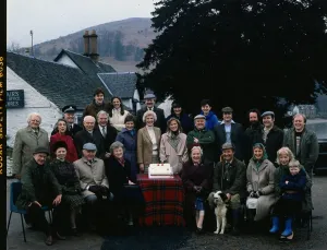Cast of TV programme Take The High Road September 1990 Cast of TV programme Take The High Road September 1990