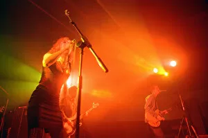 Images Dated 27th January 1998: Catatonia in concert at the Great Hall, Cardiff University, Students Union, Cardiff