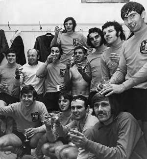Images Dated 22nd November 1971: Champagne time at Villa Park for amateur side Alvechurch through to the first round of