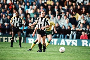 Images Dated 5th December 1992: Championship League match at Meadow Lane. Notts County 0 v Newcastle United 2