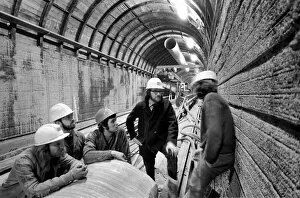The Channel Tunnel Axed. David Burrow. (Project Executive). January 1975 75-00387-004