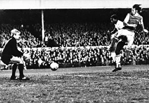 Images Dated 28th April 1970: Charlie George of Arsenal attacks Anderlecht goal 1970
