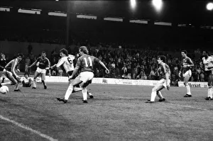 00260 Gallery: Charlton 0 v. Arsenal 2. Division One Football. November 1986 LF20-20-006