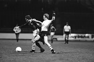 Images Dated 10th November 1982: Charlton Athletics new Danish international signing Allan Simonsen making his debut