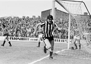 Images Dated 6th April 1984: Charlton v. Newcastle. 6th April 1984. Chris Waddle scores for Newcastle