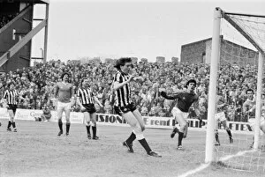 Images Dated 6th April 1984: Charlton v. Newcastle. 6th April 1984. Chris Waddle in action for Newcastle