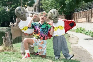 Chart topper Timmy Mallett with two martians sporting itsy bitsy bikinis Chart topper Timmy Mallett with two martians sporting itsy bitsy bikinis
