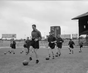 Chelsea 19/08/1954 Chelsea 1955 title winning squad in training Chelsea 19/08/1954 Chelsea 1955 title winning squad in training