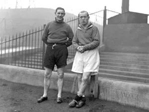 Chelsea FC 1930-1. Hughie Gallacher, goalkeeper and Alex Jackson. DM17822A Chelsea FC 1930-1. Hughie Gallacher, goalkeeper and Alex Jackson. DM17822A