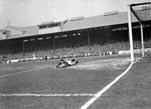 00229 Gallery: Chelsea v Arsenal April 1953 Stamford Bridge was sold out for Saturdays game
