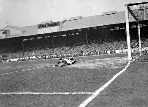 00229 Gallery: Chelsea v Arsenal April 1953 Stamford Bridge was sold out for Saturdays game