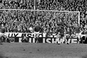 Images Dated 9th January 1970: Chelsea v. Manchester United. January 1970 71-00225-006