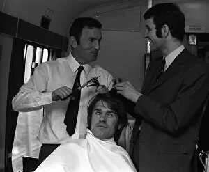 Images Dated 30th April 1970: Chelseas manager Dave Sexton and centre forward Peter Osgood give Dave Webb a short