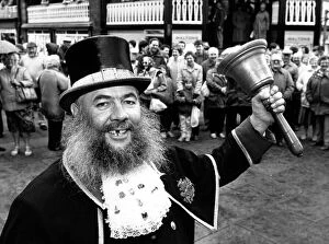 Images Dated 2nd April 1991: Chester Town Crier, Mike Chittenden, at his first cry of the season. 2nd April 1991