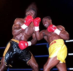 Images Dated 18th July 1998: Chris Eubank v Carl Thompson at Sheffield Arena July 1998 The fight was stopped