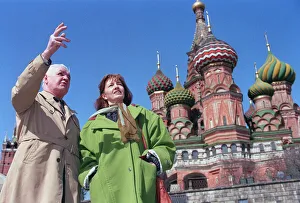 Images Dated 1st April 1993: CHRISTINE KEELER IN MOSCOW WITH EUGENE IVANOV - APRIL 1993. CODE: 374145