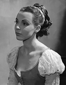 00140 Gallery: Claire Bloom Actress dbaseAÔé¼