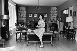 Images Dated 9th August 1971: Cleo Laine in the living room at her home, the Old Rectory. 9th August 1971