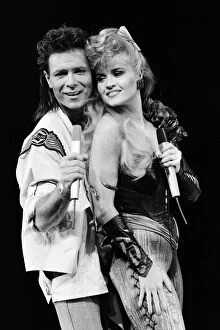 Images Dated 25th March 1986: Cliff Richard, Jodie Wilson and the cast of the musical Time'