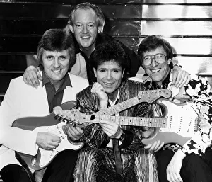 CLIFF RICHARD AND THE SHADOWS - NOVEMBER 1986 CLIFF RICHARD AND THE SHADOWS - NOVEMBER 1986