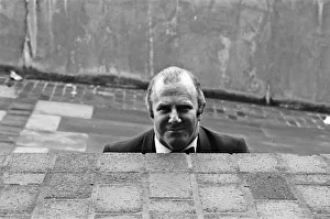 Entertaniment Gallery: Clive James pictured at London Weekend television. 27th May 1981