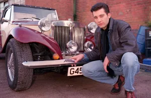 Clive Owen Actor in the TV Programme Chancer 1990 A©Mirrorpix Clive Owen Actor in the TV Programme Chancer 1990 A©Mirrorpix