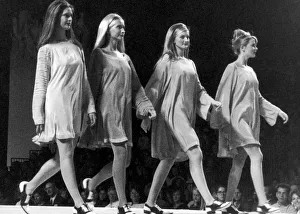 00492 Gallery: Clothes Show Live, girls in night-attire fashion, Birmingham, 6th December 1990