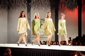 Clothes Show Gallery: Clothes Show Live, models walking down the catwalk, Birmingham NEC, 6th December 1990
