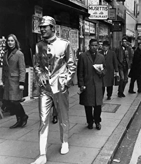 Images Dated 22nd February 2008: Clothing: Fashion: Menswear Suits: Girls have been going wild about silver so it was