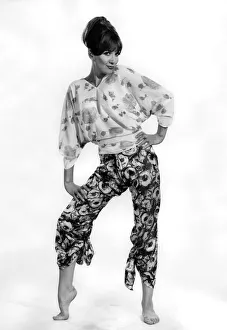 Clothing Fashions 1966: Anne Powell. Voluminous top Clothing Fashions 1966: Anne Powell. Voluminous top