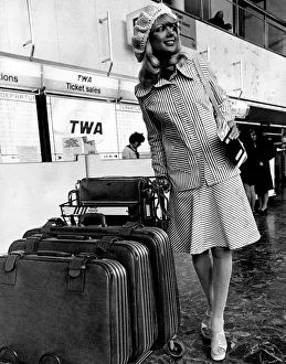 Images Dated 15th May 1973: Clothing: You should have seen the heads turn when Sharon Lynne turned up at London